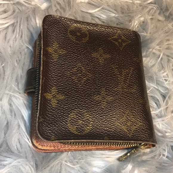 AUTH Louis Vuitton Compact Zippy CA1928 - Picture 2 of 8